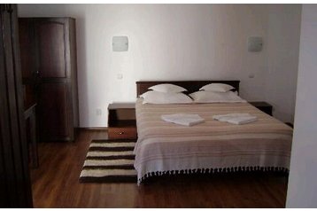 Rumunia Privát Lepşa, Zewnątrz